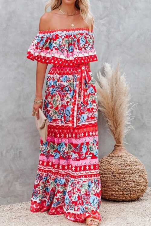Robe longue col fendu à lacets style régulier