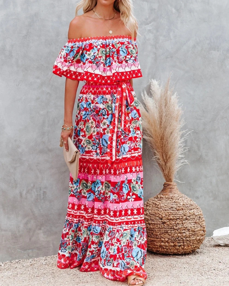 Robe longue col fendu à lacets style régulier