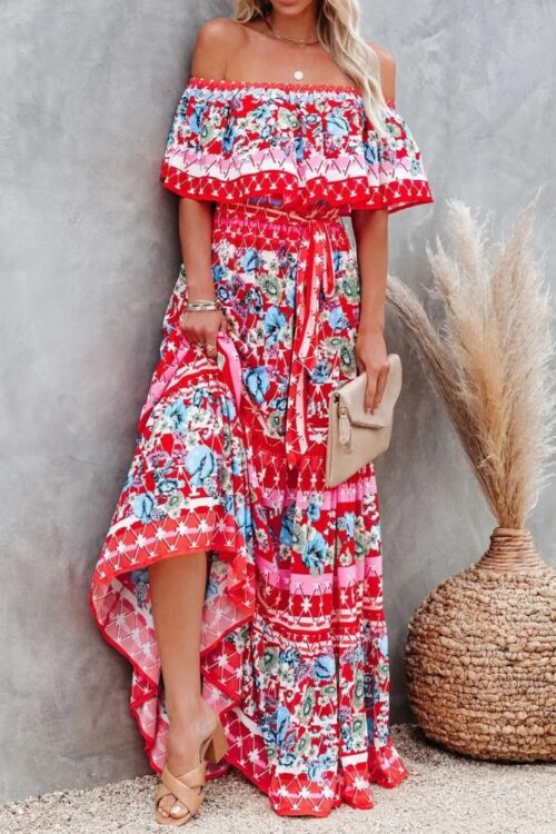 Robe longue col fendu à lacets style régulier