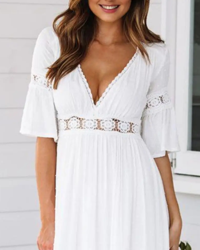 Robe longue dentelle florale boho manches cloche