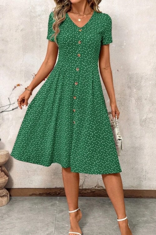 Robe midi à pois à manches courtes