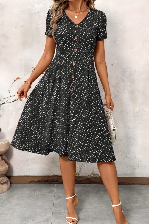 Robe midi à pois à manches courtes