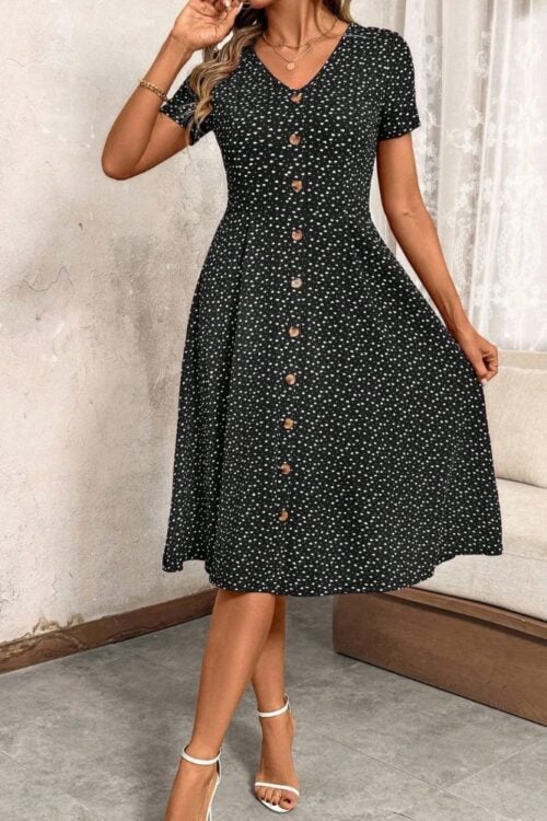 Robe midi à pois à manches courtes